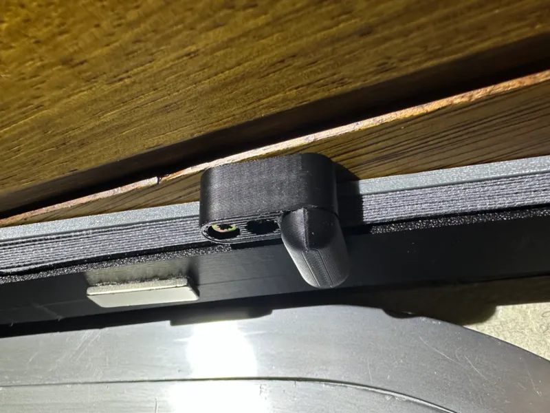 Curtain Latch