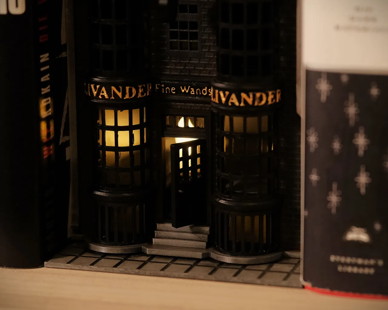 Ollivanders Fine Wands Book Nook - Harry Potter view 2