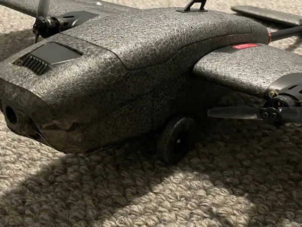 Train d'atterrissage renforcé pour avion RC Hee Wing T1