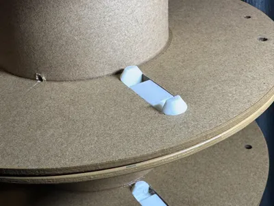 Spool Snap Connector — Cardboard Spool Joiner