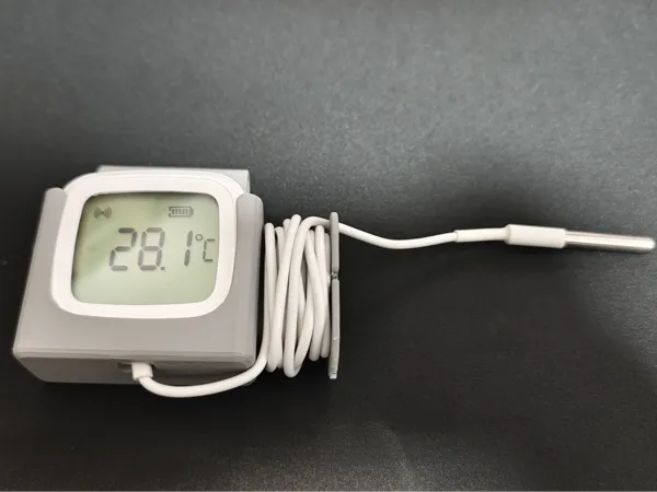 Pince pour capteur Sonoff sur aquarium