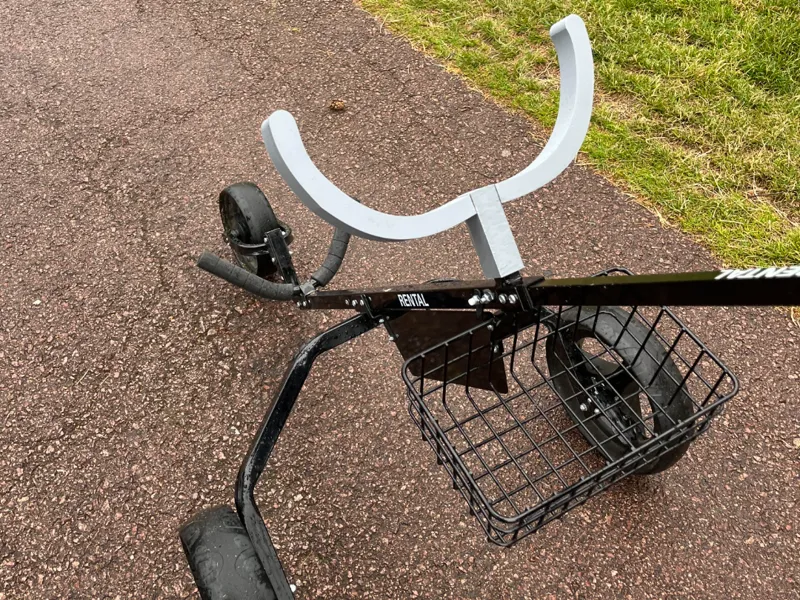 Golfbaghållare för vagn
