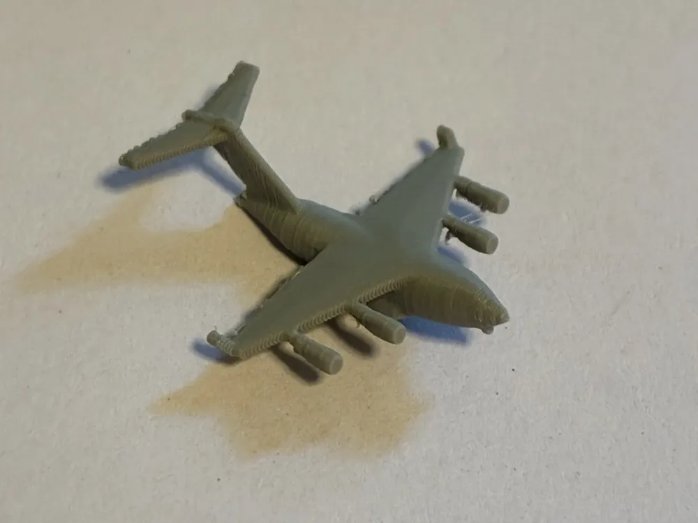 Soporte: Mini/Baby C-17 - 1:400 scale. Referencia del modelo original.