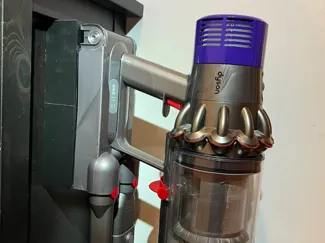 Dyson V10 Wall Mount Riser