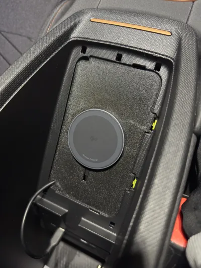 Cupra Born Magsafe retrofit