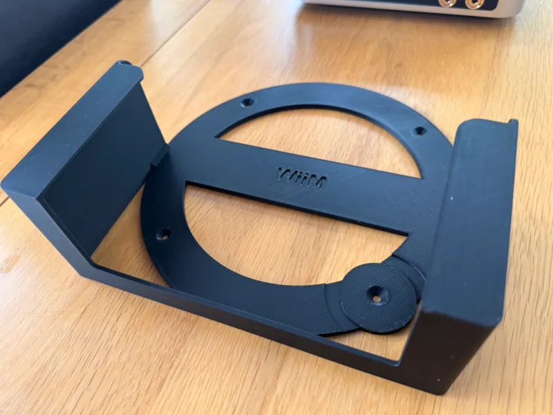 Wiim amp bracket