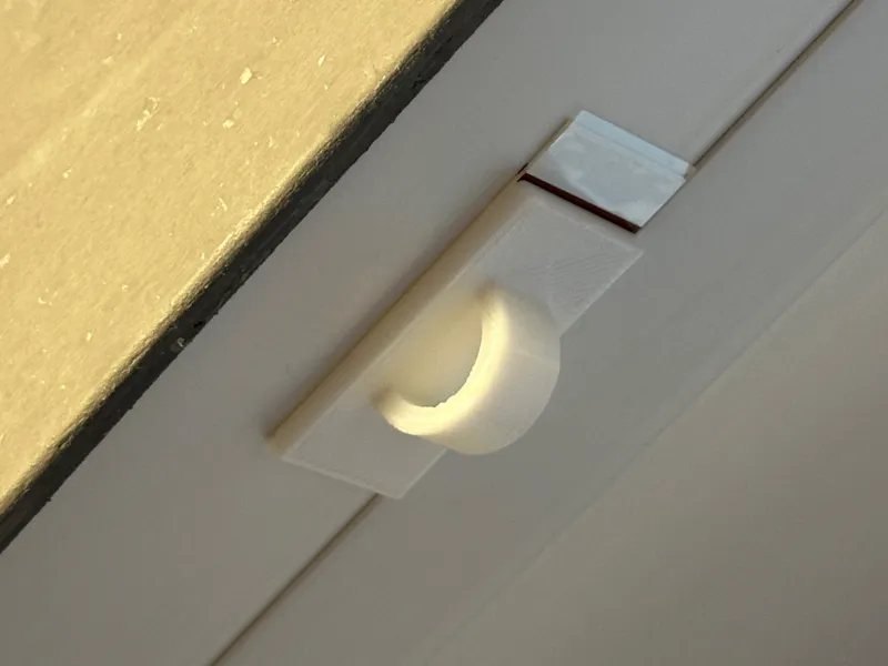 Hook for windows decorations, glueable