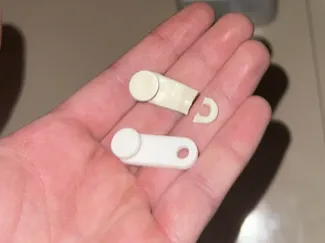 Shades/blinds hanger hook replacement