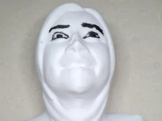 NINA STATUE