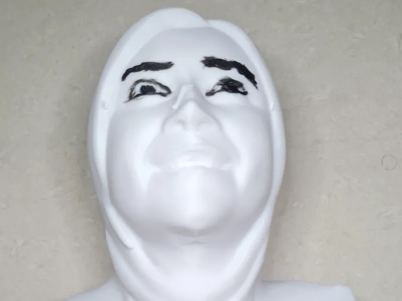 NINA STATUE