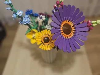L.EGO flowers Botanical / bricks 