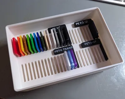 Compact 2x3 Gridfinity Filament Swatch Organizer