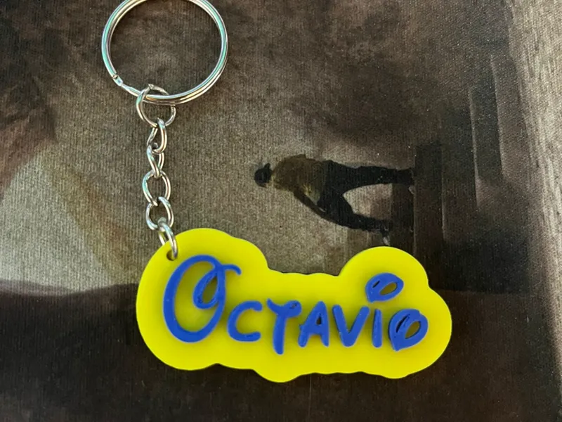 Llavero con el nombre de Octavio