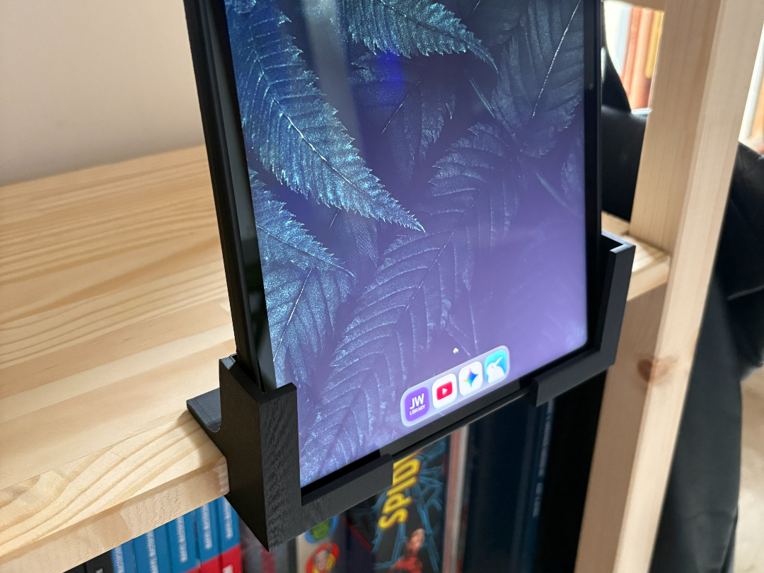 Supporto Tablet/Monitor per Mensola IKEA Ivar