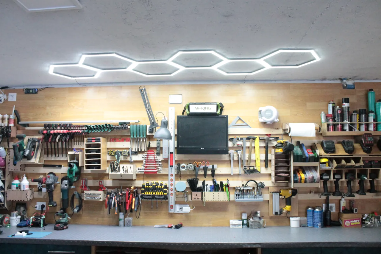 HEXAGONAL LIGHT view 2