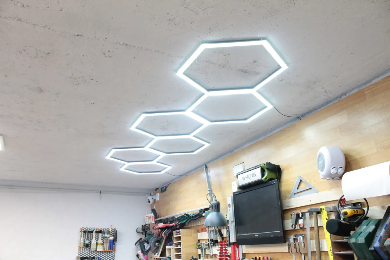 HEXAGONAL LIGHT view 3