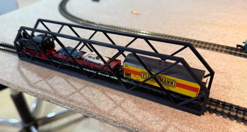 Eisenbahn Spur N; N-Gleis Hängebrücke