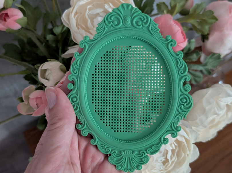 Oval Baroque Cross Stitch Frame No Supports - 1