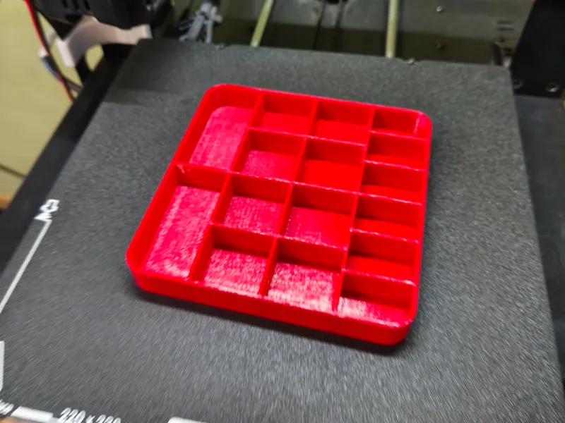 Storage box for small items 200x200