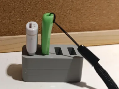 Small usb holder 4 slots