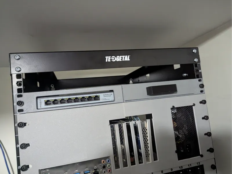 1u Rack switch with drawer
