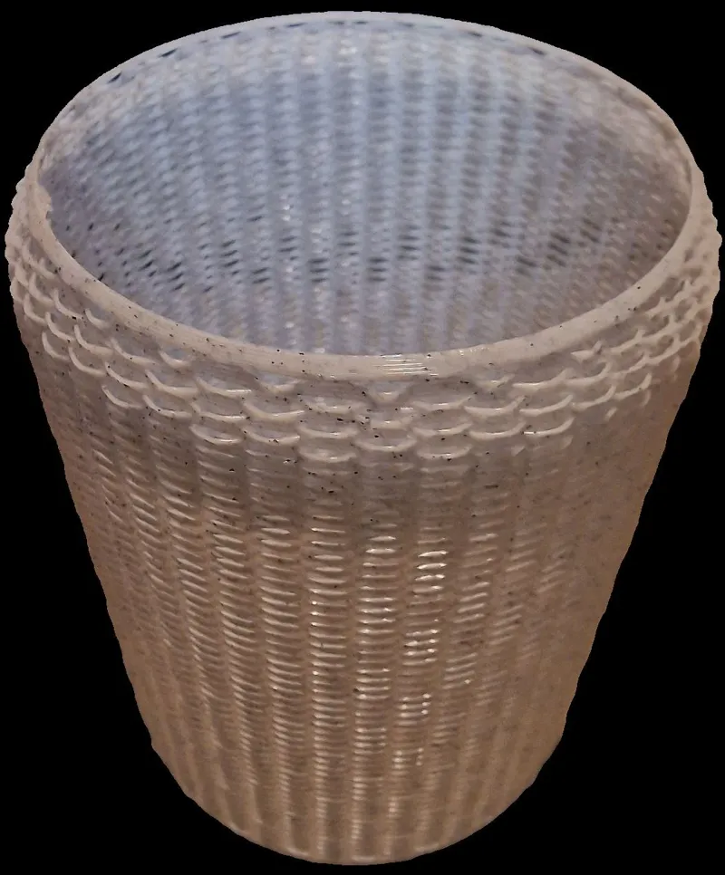 Woven basket in vase mode