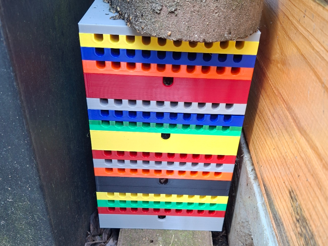 Nisthilfe Wildbienen