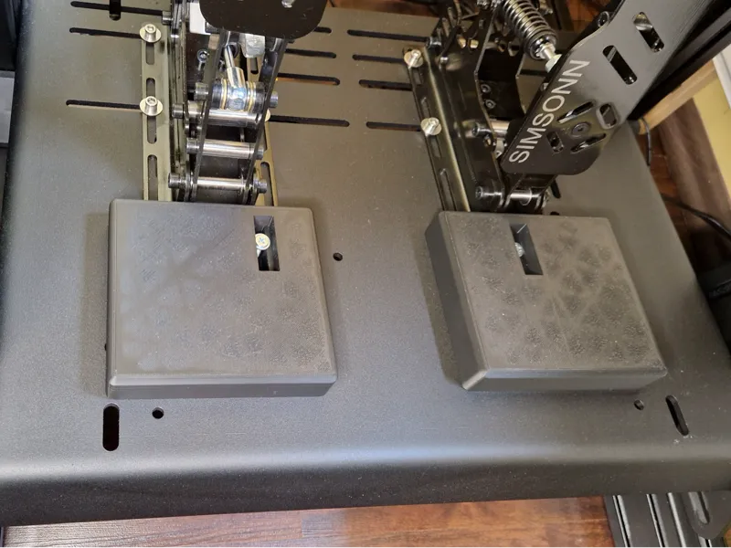 Footrest for sim rig pedals