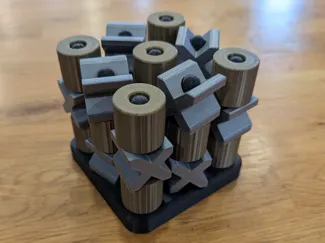 Three-Dimensional Noughts & Crosses Game