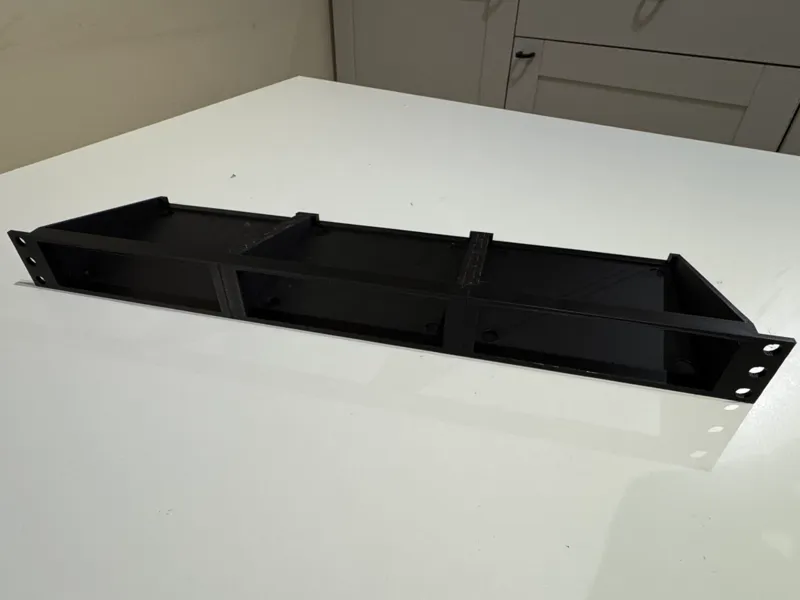Rackmount for 3x PiKVM Switch Multiport Extender