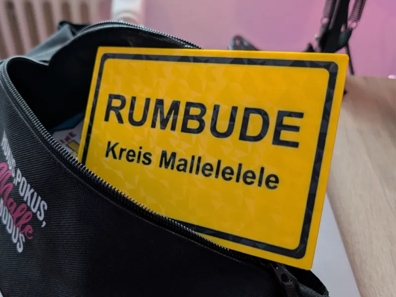 Rumbude Kreis Mallelelele Mallorca Schild