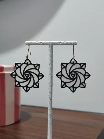 Pendientes: Aretes Espiral de Pasión — vista de referencia 3