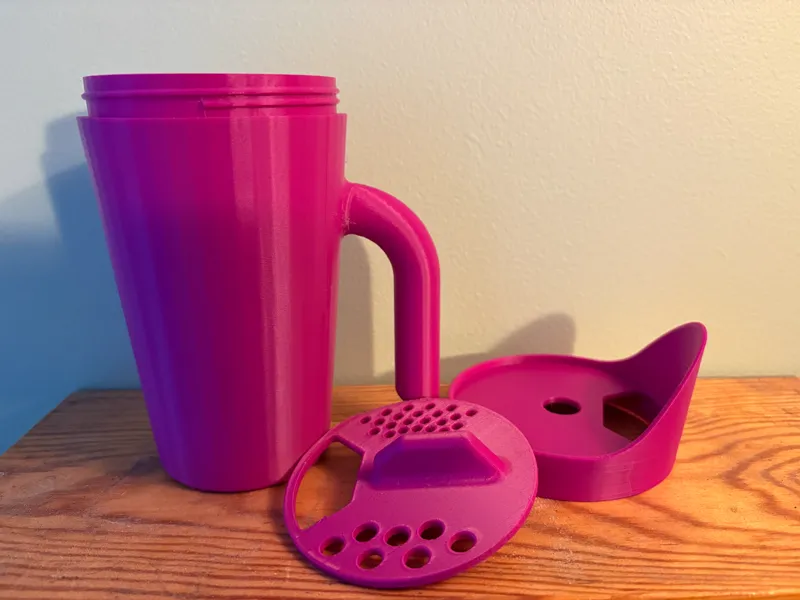 Garden Scoop with screw on sifter / sieve