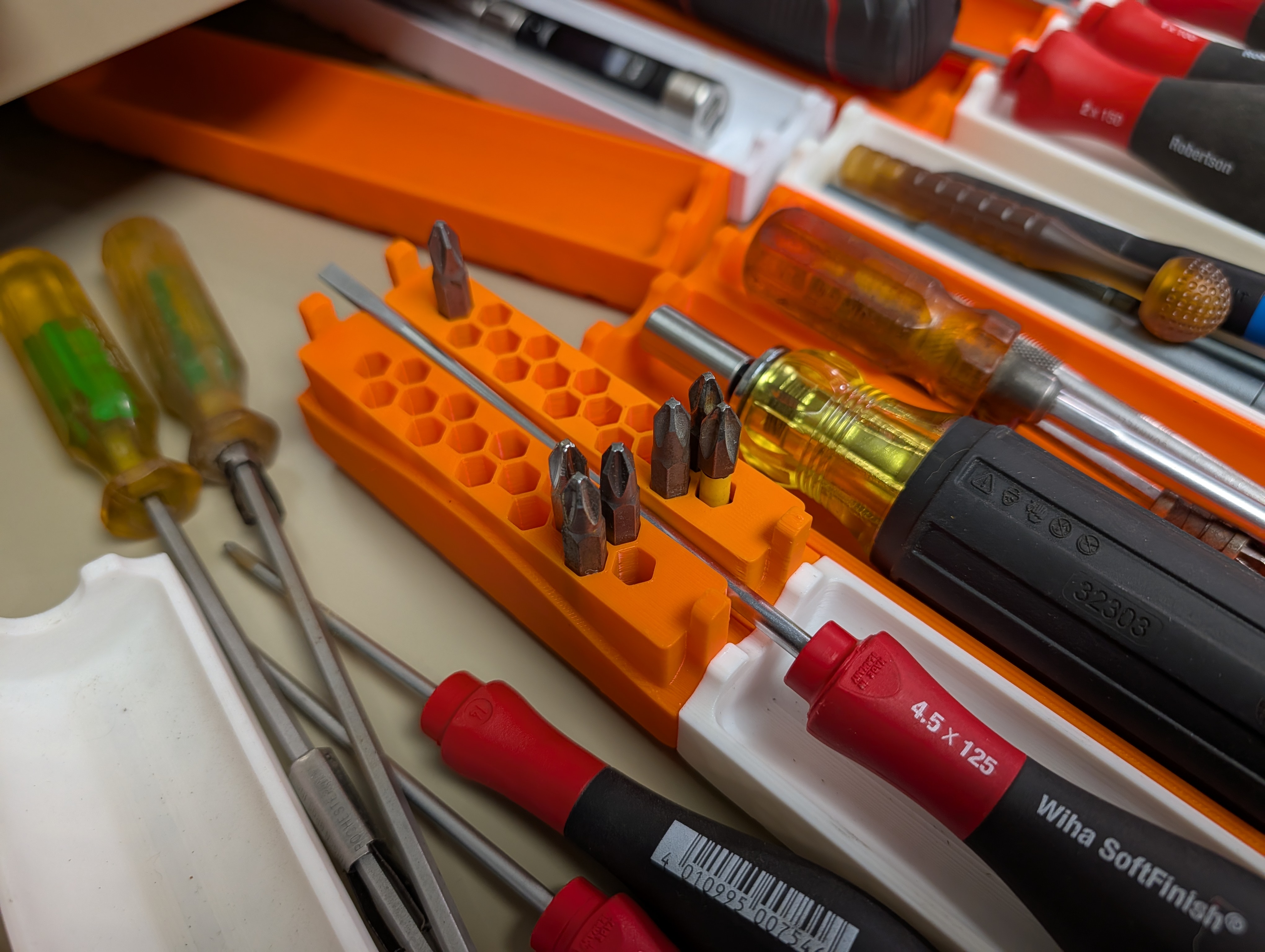 Miniatura 12 do modelo 3D Modular Screwdriver Gridfinity Organizer