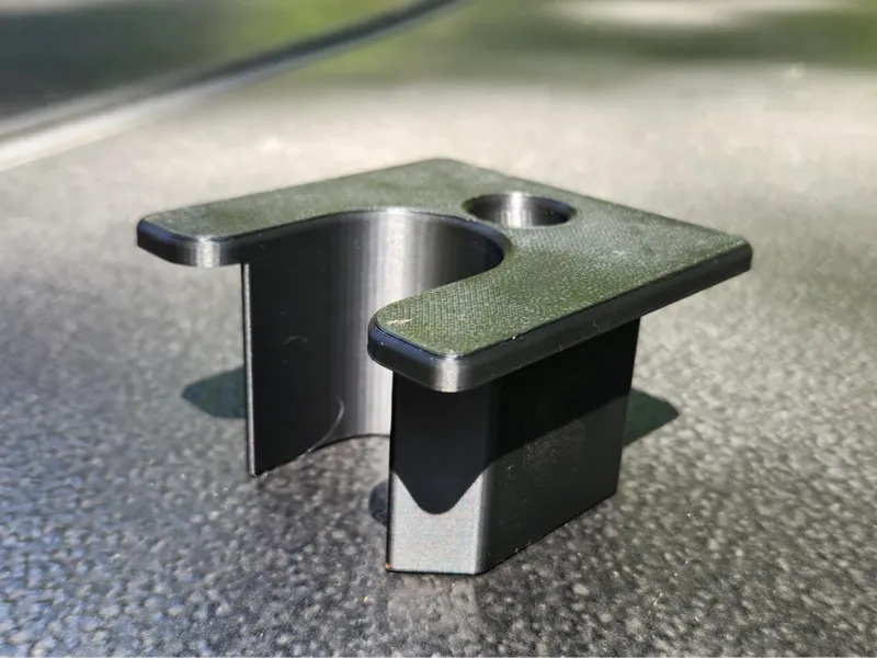 B&W patio umbrella spacer. 