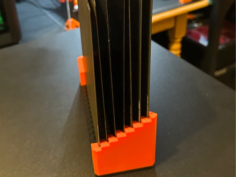 Prusa Mini staggered 8 plate holder
