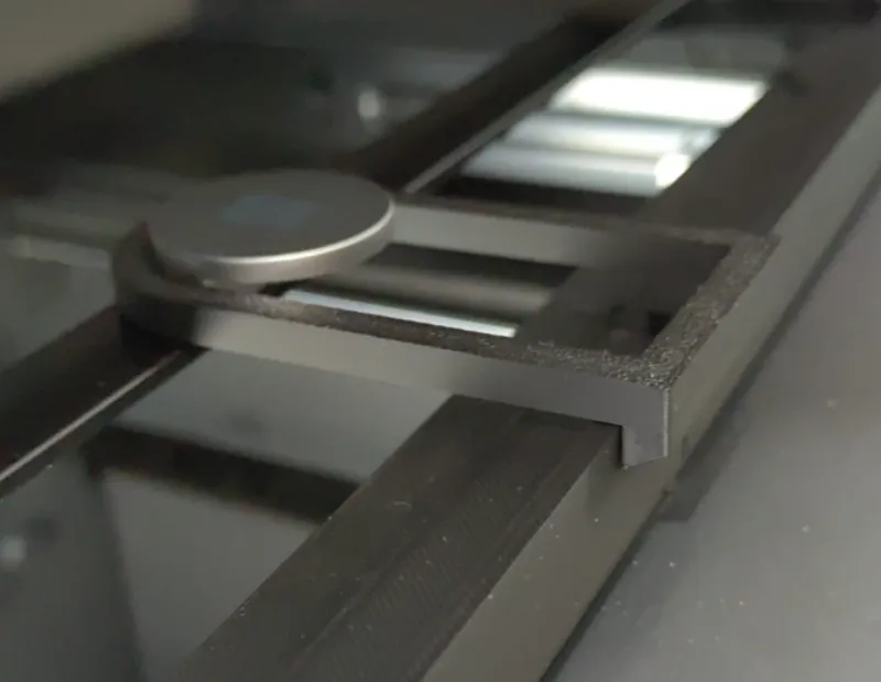 glass riser - glass lock