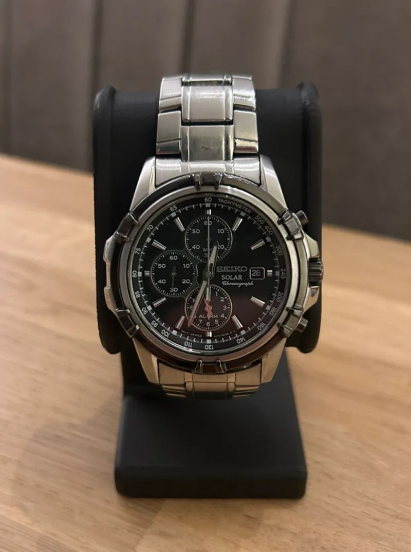 Watch stand