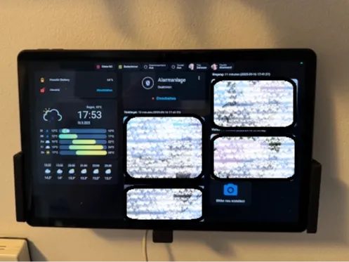Adjustable Tablet Holder for Wall Display 9-11"