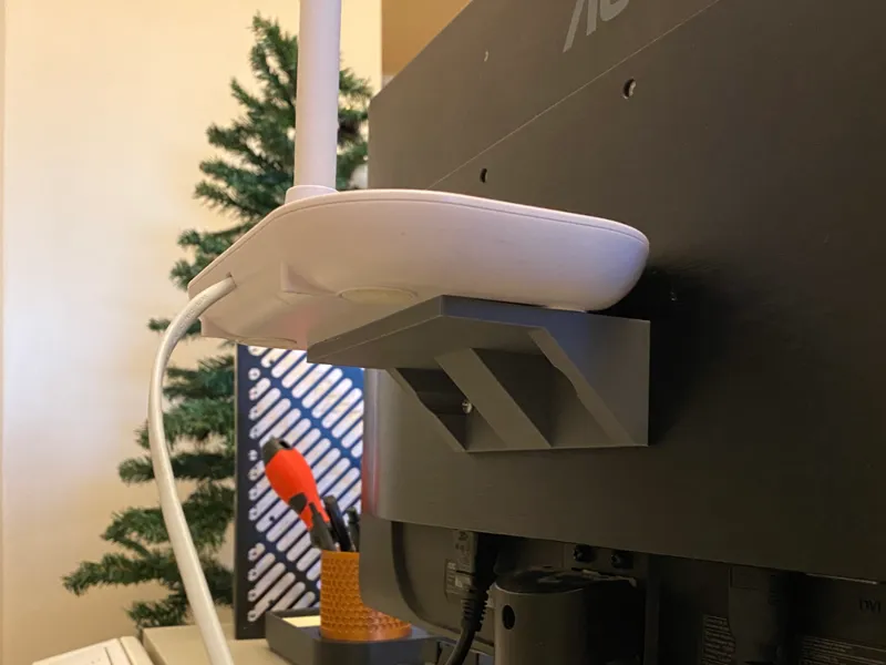 Vesa mount lamp holder