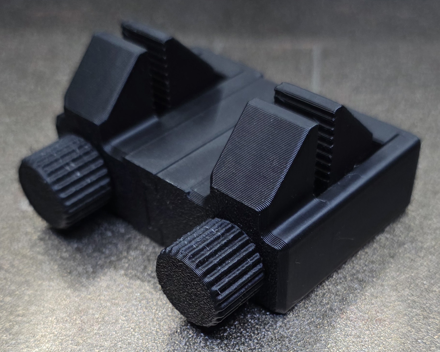 Miniatura 3 do modelo 3D solder wire holder