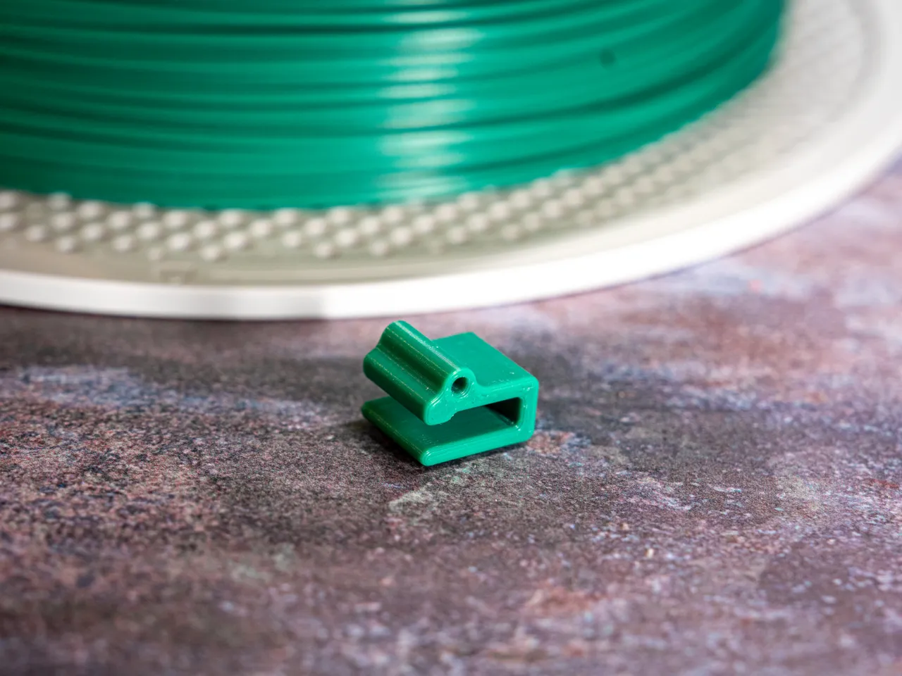 Filament clip for Bambu lab spool view 2