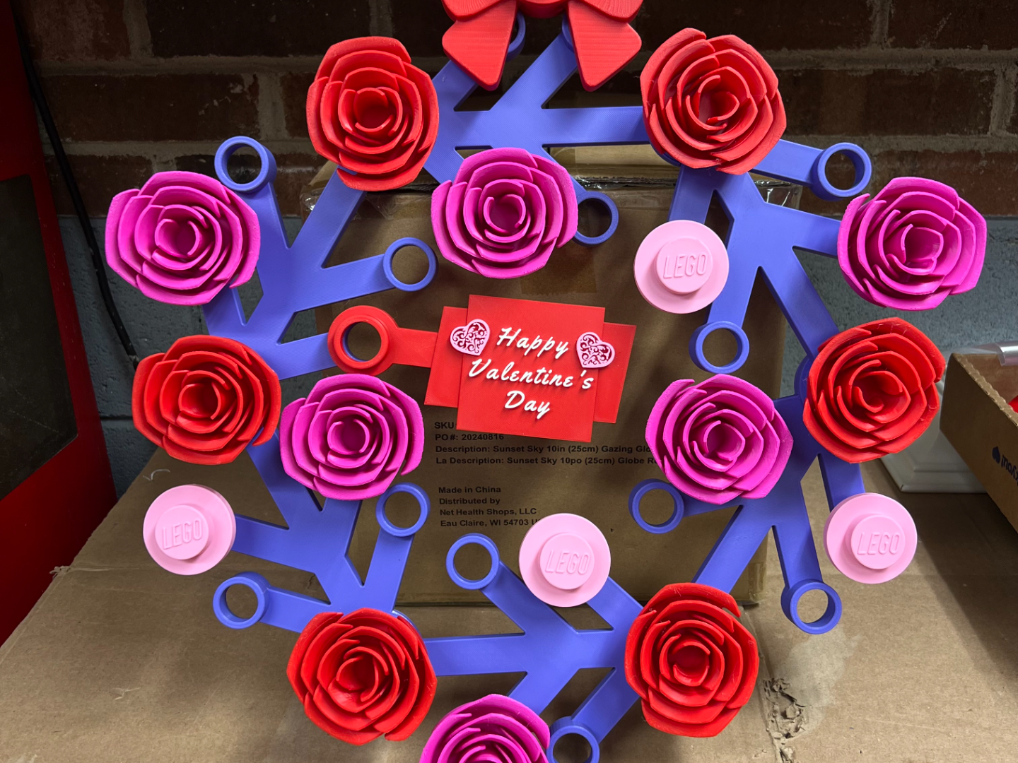 Giant Brick Wreath Happy Valentine' Day Tag 