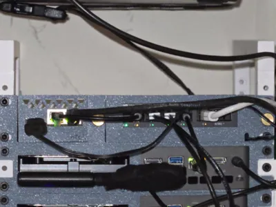 10in rack, 1U, mount 2.5g switch + cm4 IoT Router