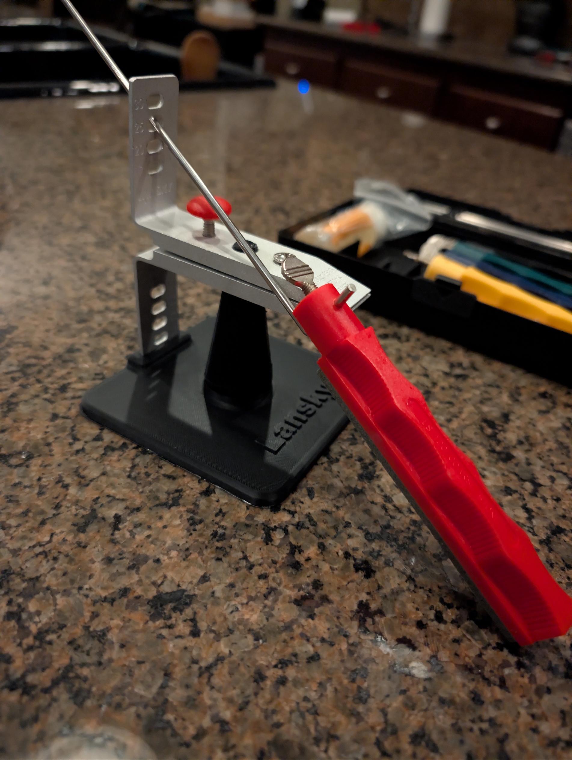 Miniatura 2 do modelo 3D Lansky Knife Sharpener Base