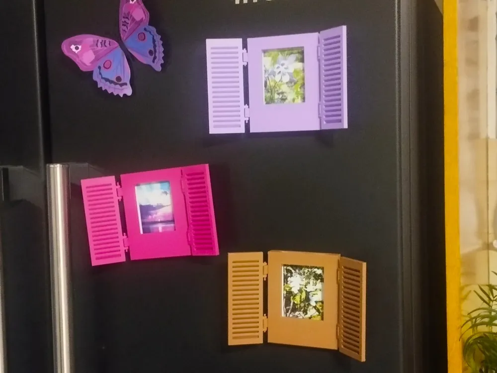 Marco decorativo: Fridge Magnet Windows Photo Frame for Instax Mini. Referencia del modelo original.