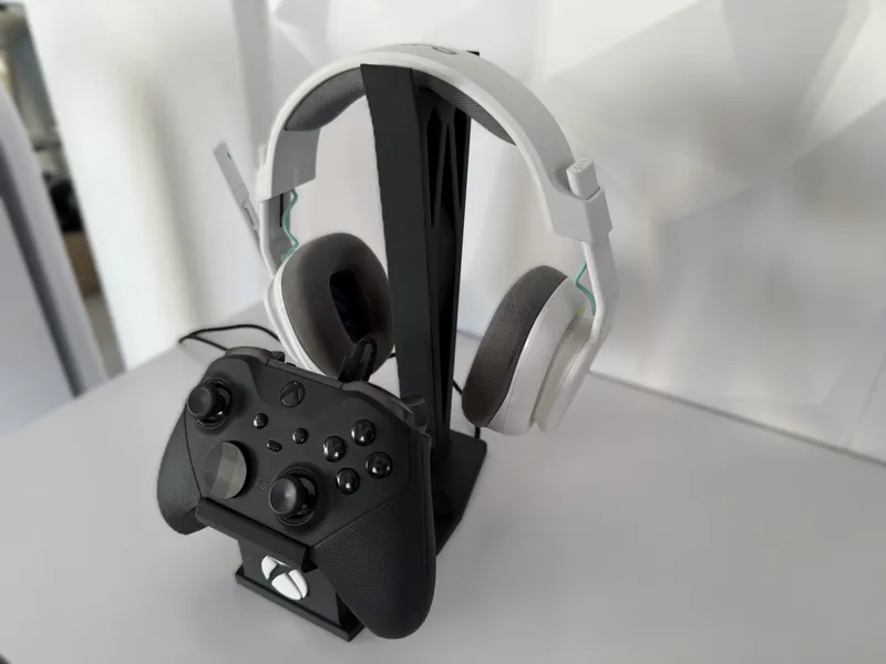 Xbox Elite Series 2 Charging and Headset Stand