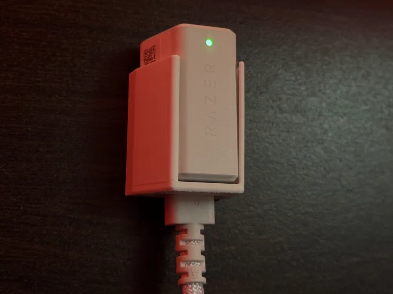 Razer Dongle Mount for better Connectivity