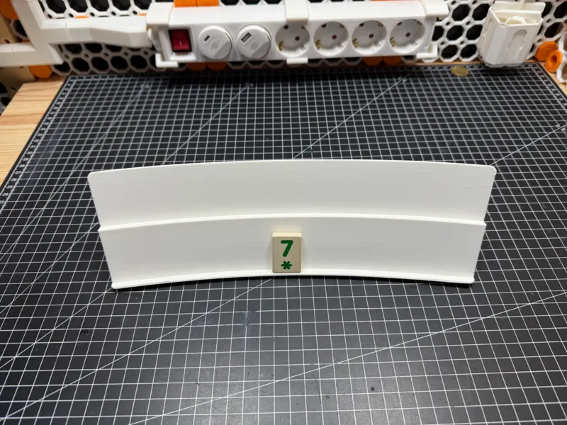 Curved Rummikub stand