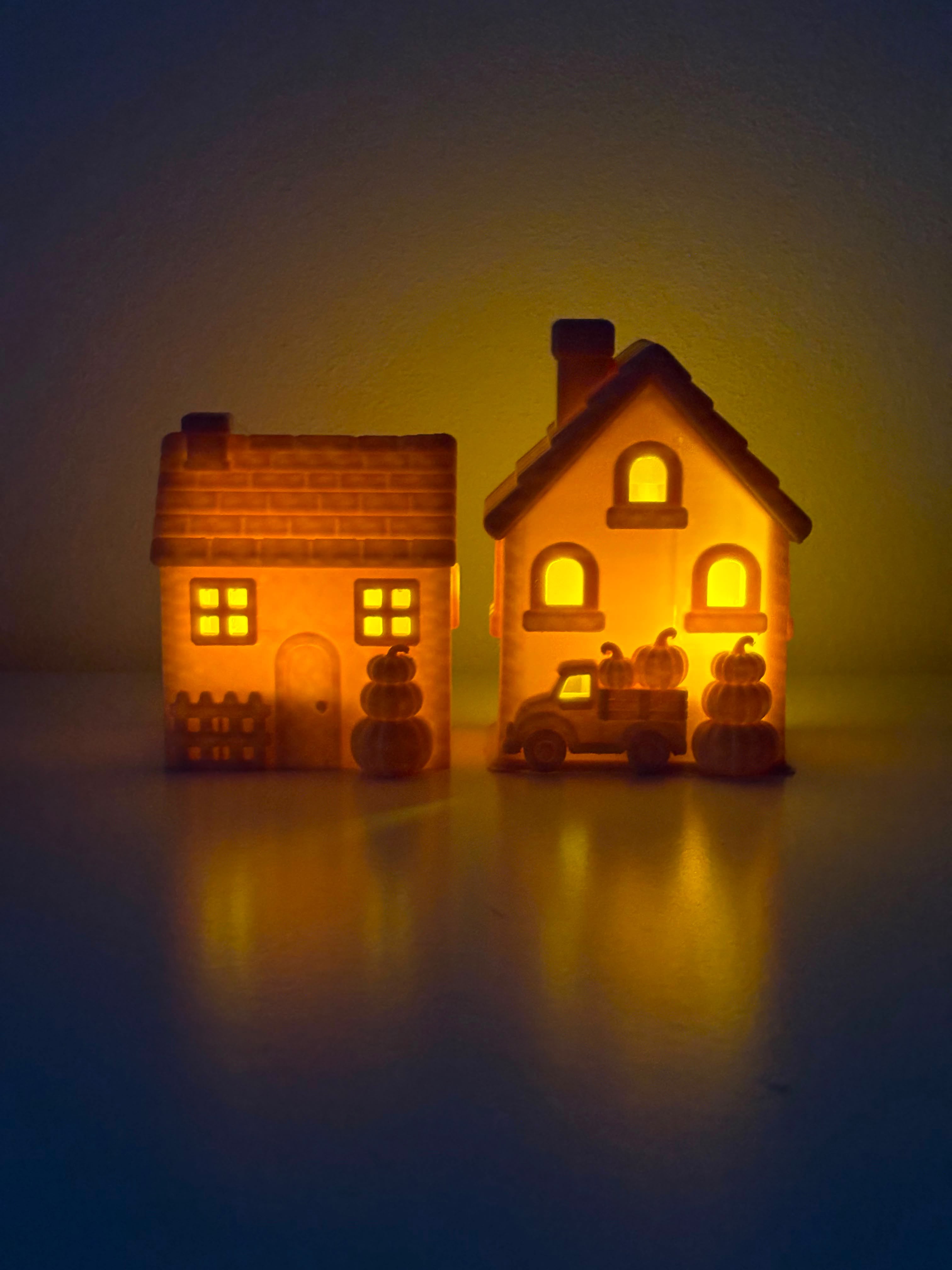 Cozy Village Light – Set of Two House Lanterns - 1